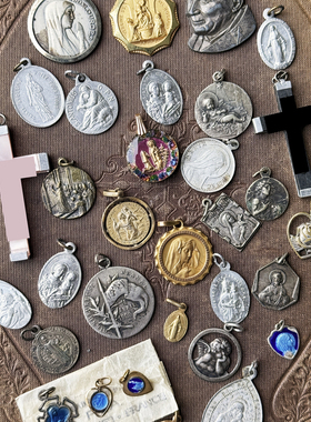 古董人像双面浮雕勋章古币铜吊坠