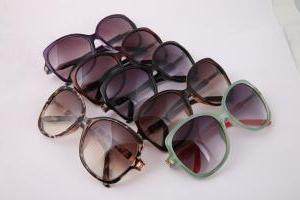 Stock Sunglasses lady Clearance processing Mixed batch Street vendor Rivers and lakes Sunglasses Cheap Markdown sale Cheapin the Toy/Childs/Puzzle/Building block/Model , Electronic/Light/Aerated/Tricky Toy , Glow Toys  category - from Buy2taobao.com to provide professional Taobao agent buy service
