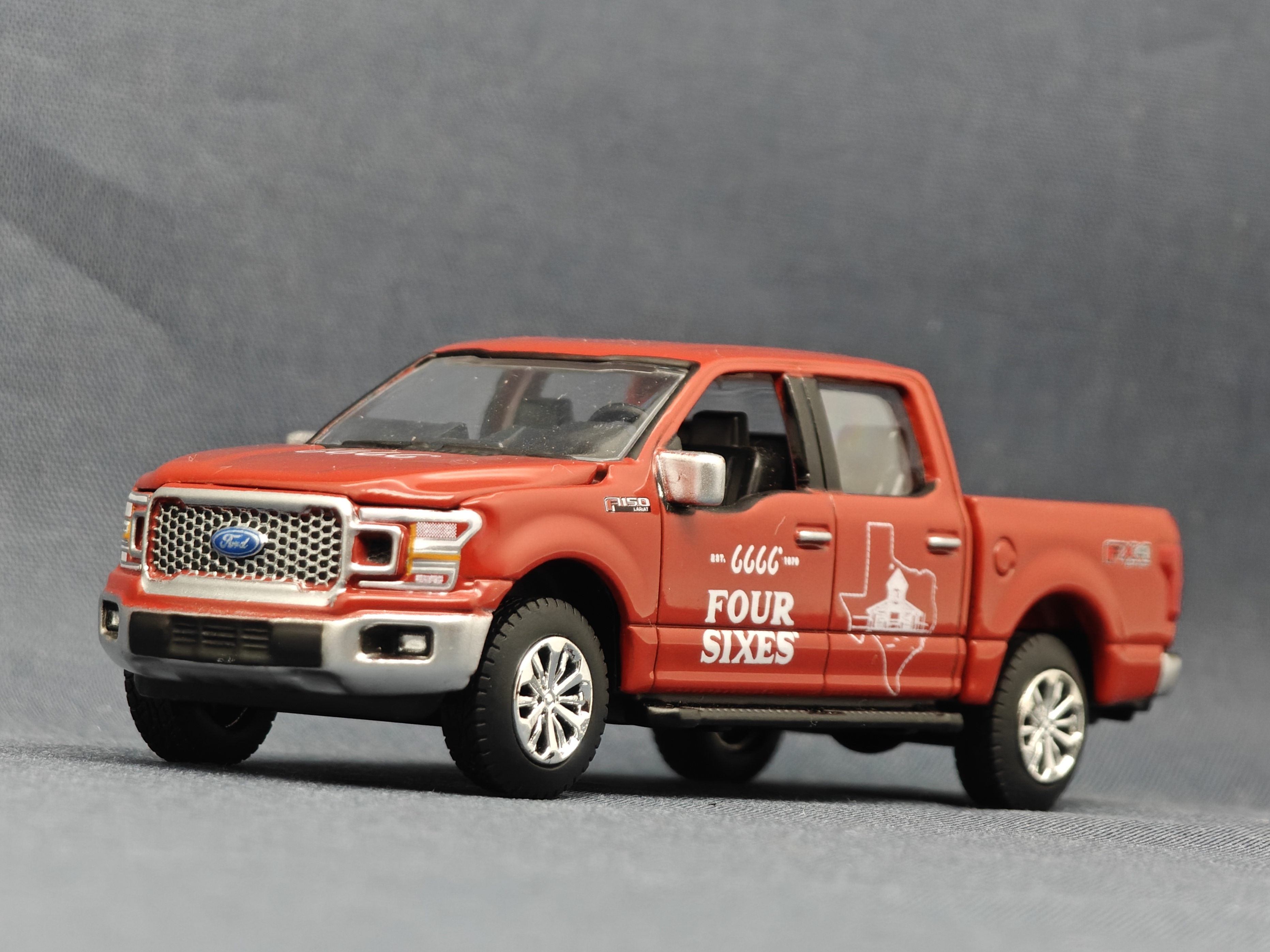 1/64-051 autoworld 2020款福特F-150 Lariat皮卡pre-production