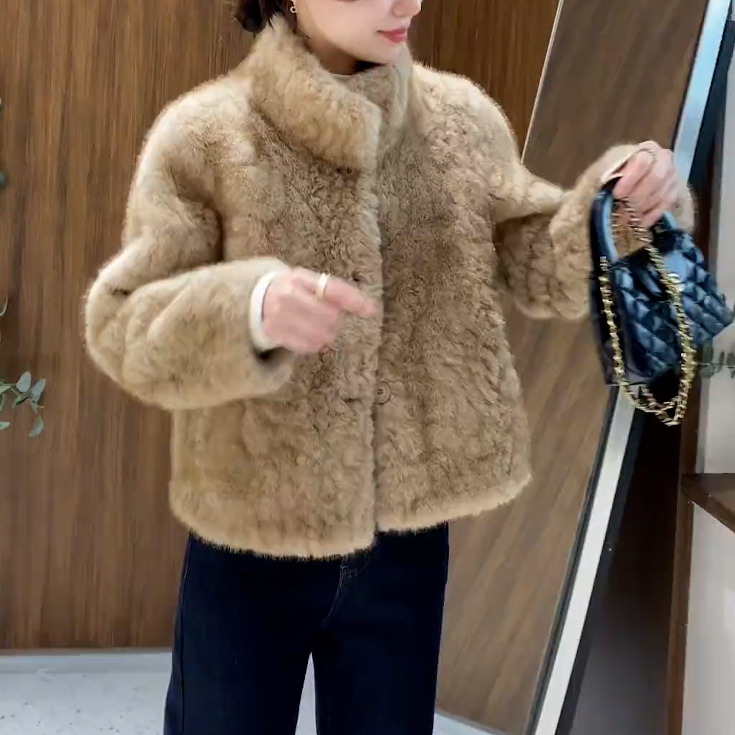 立领加厚短款皮毛一体外套