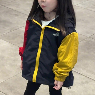 儿童连帽冲锋衣春秋新款男女童时尚拼色上衣潮牌宝宝字母外套洋气