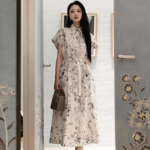 绣花新款时尚气质修身显瘦连衣裙女中长款气质名媛风裙子大牌同款