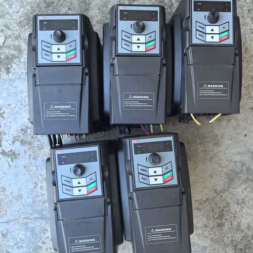 议价变频器 ATV13-4T1R5GH 1.5KW 成色如图 图片实物拍摄