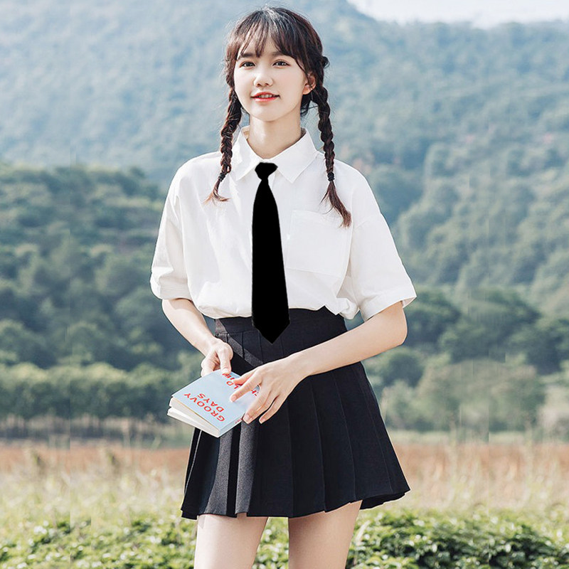 小清新短袖衬衫女夏季2025新款设计感小众百搭领带显瘦学生上衣