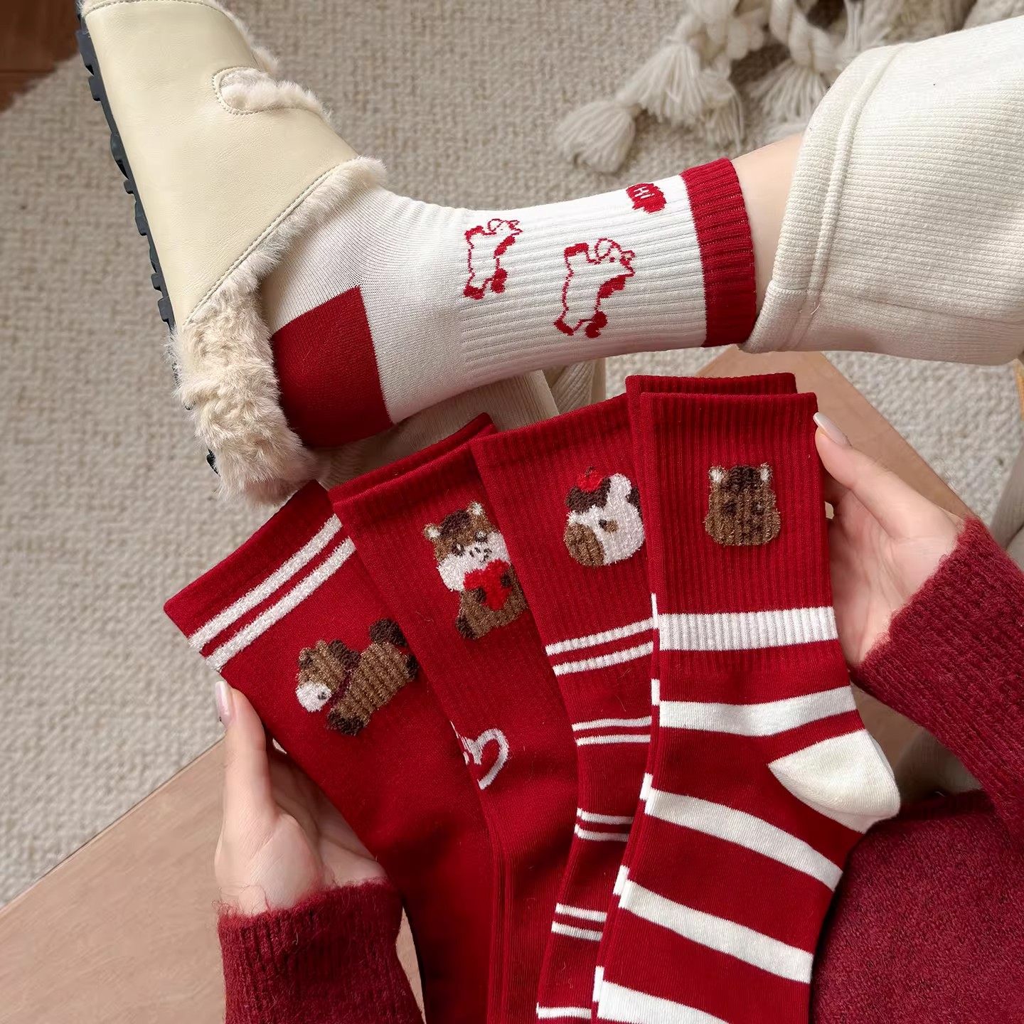 马年红袜子女袜本命年大红色喜庆2026属马新年袜ins潮中筒袜