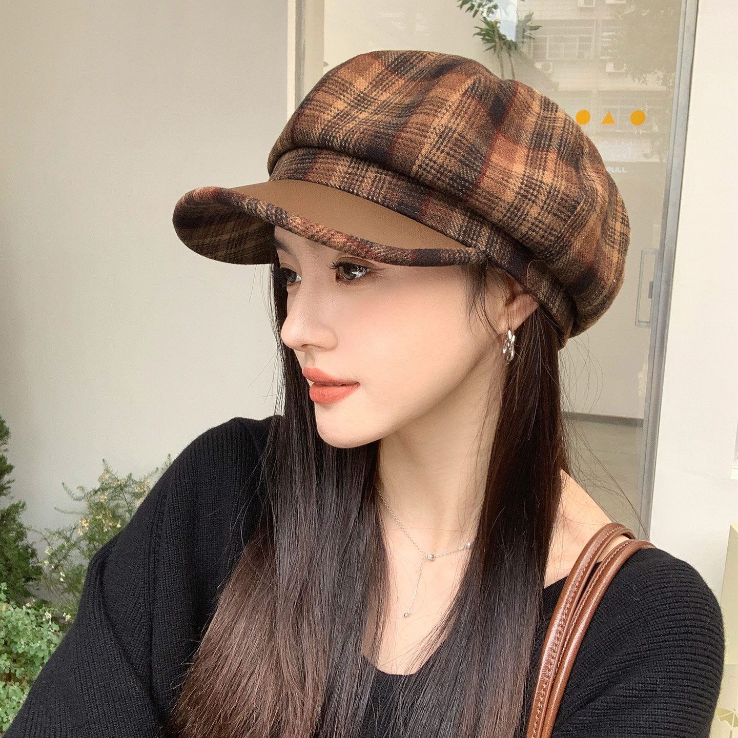 显脸小女帽秋冬复古格子鸭舌八角帽子士2026新款时尚优雅画1024e