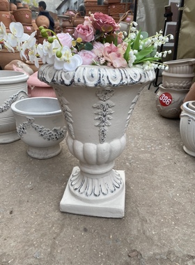 高脚杯红陶 34*46 亮白色 花园装饰