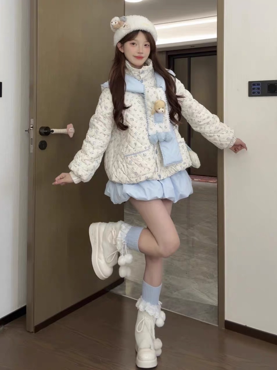 【现货】桔梗晴蓝初雪冬日可爱甜美小熊日系杏蓝碎花棉服蓝色短裙
