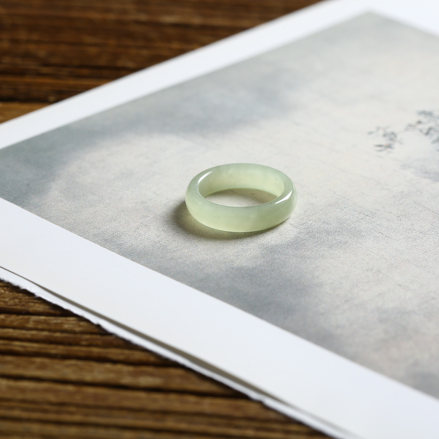 10号戒指 和田玉青白窄条泥鳅背素圈指环 8128