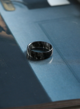 13号戒指 新疆和田玉青花籽料 籽玉墨玉超薄款圆弧素圈指环 5008