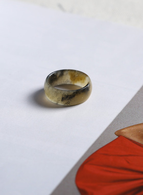 10号戒指 新疆和田玉糖青花薄款泥鳅背圆弧素圈指环 1600