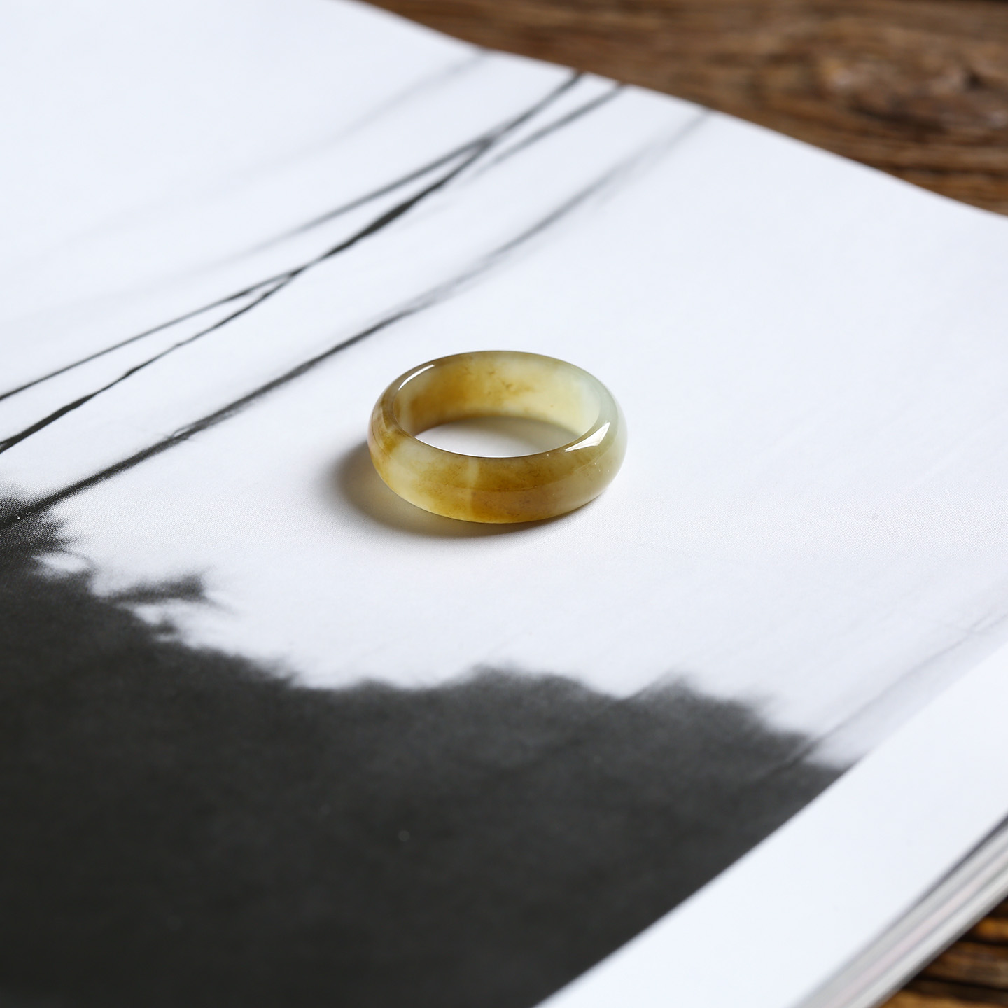 12号戒指 新疆和田玉糖料糖玉泥鳅背圆弧素圈指环 333