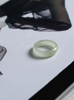 5号戒指 和田玉晴水青白小尺码圆弧素圈指环 尾戒 8367
