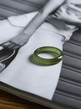 16号戒指 和田玉晴水青白圆弧素圈指环 324