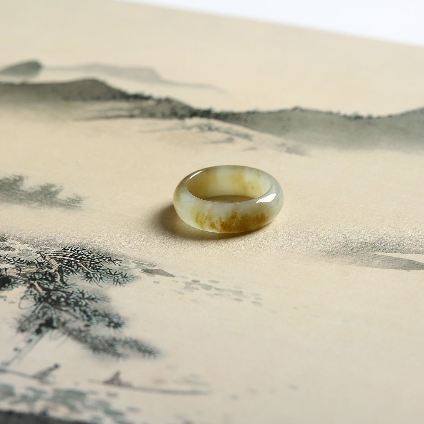 13号戒指 新疆和田玉糖料糖玉泥鳅背圆弧素圈指环 5270