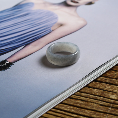 24号戒指 新疆和田玉青花籽料 籽玉大尺码圆弧素圈指环 492