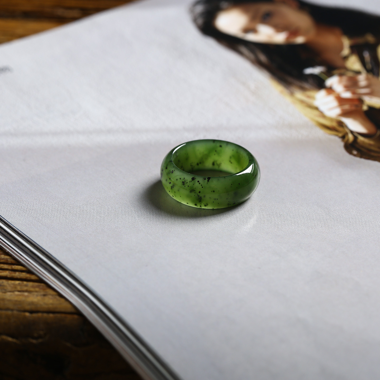 13号戒指 和田玉碧玉中宽圆弧素圈指环 6771