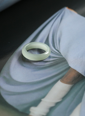 7号戒指 和田玉青白小尺码圆弧素圈指环 尾戒 8513