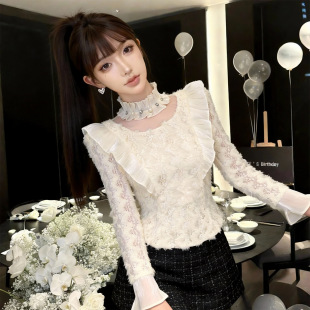 2026春装新款女装千金风设计感修身显瘦上衣仙女气质蕾丝衫