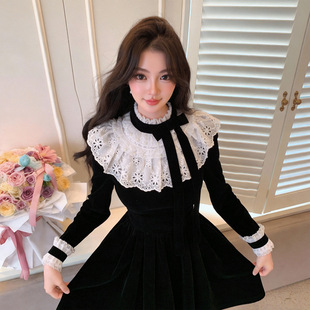 2026新款法式春装减龄连衣裙女蝴蝶结丝绒收腰黑色显瘦潮流花边裙