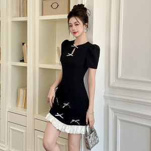 2026新款法式甜美蝴蝶结收腰连衣裙夏女装时尚气质生日裙修身显瘦