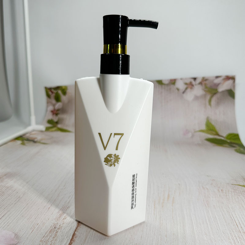 名美人玻尿酸诱惑保湿沐浴乳 温和去污淡雅亲肤持久留香日常清洁图片