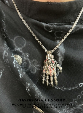 AVAVAVA 小众设计复古骷髅吊坠项链高街暗黑机械手项链潮流毛衣链