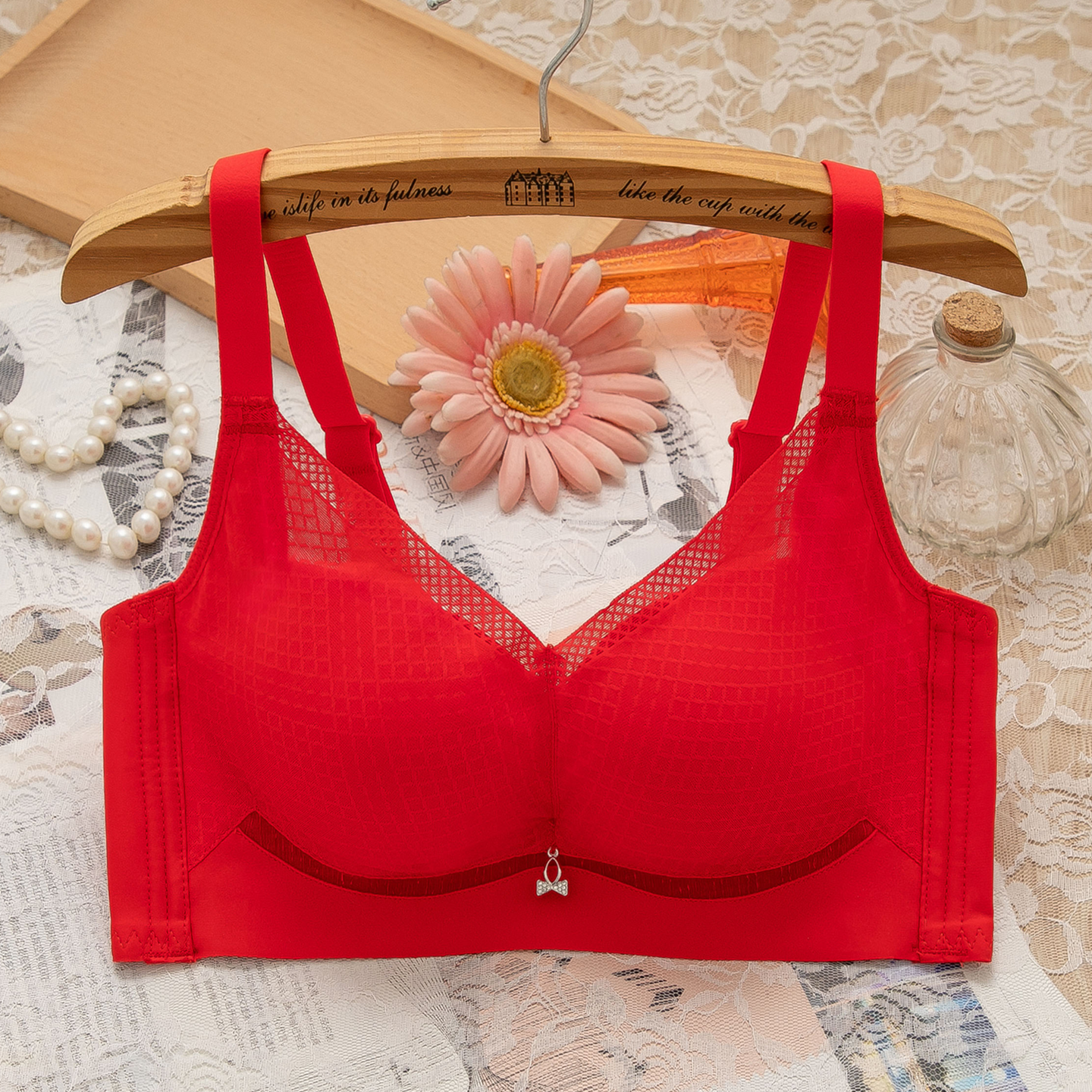 大红色本命年内衣女聚拢性感蕾丝中厚款文胸无钢圈小胸罩冬季上托