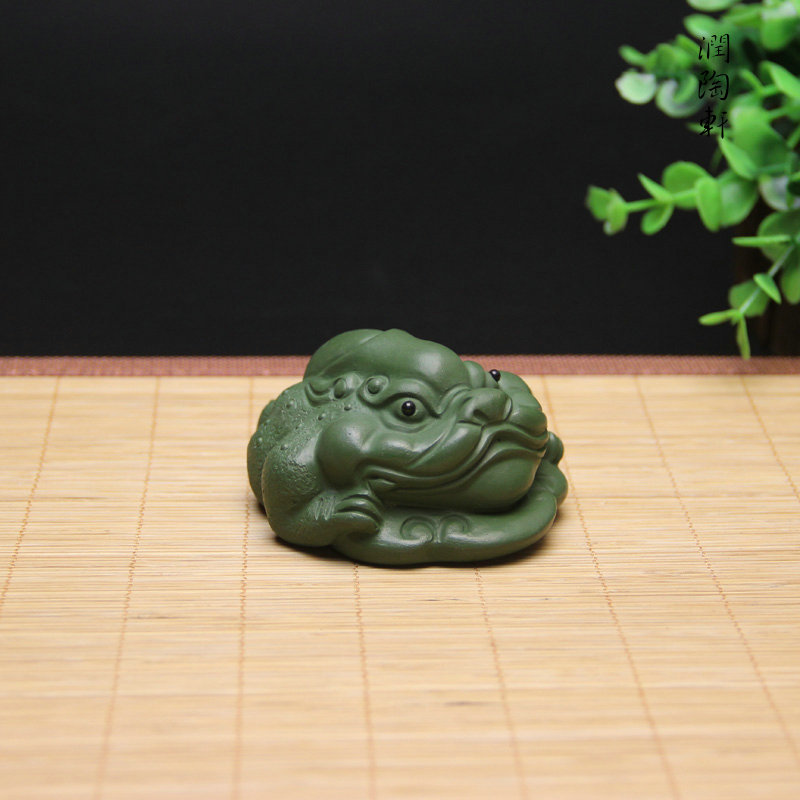 宜兴紫砂手工金蟾灵芝茶宠摆件
