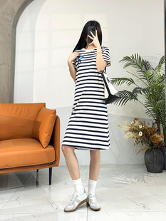 【舒适感拿捏到位！】夏季撞色条纹睡裙圆领短袖睡衣女休闲家居服