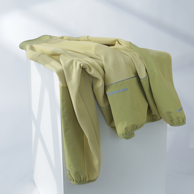 轻量有型户外登山骑行运动外套