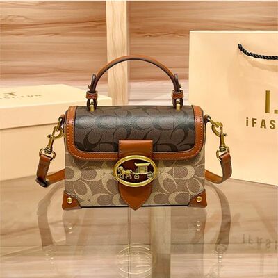 New minimalist and fashionable small handbag, contrasting co