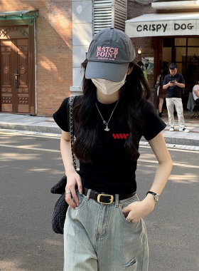 正肩黑色短袖T恤女2026夏季新款设计感小众独特别致修身辣妹上衣