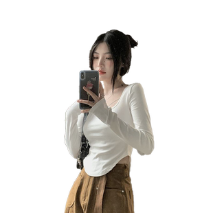 纯欲甜辣妹U领内搭打底衫女春秋装冬季加绒紧身短款长袖t恤小上衣
