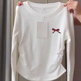 白色正肩纯棉长袖t恤女2026新款秋冬季加绒纯欲风设计感短款上衣