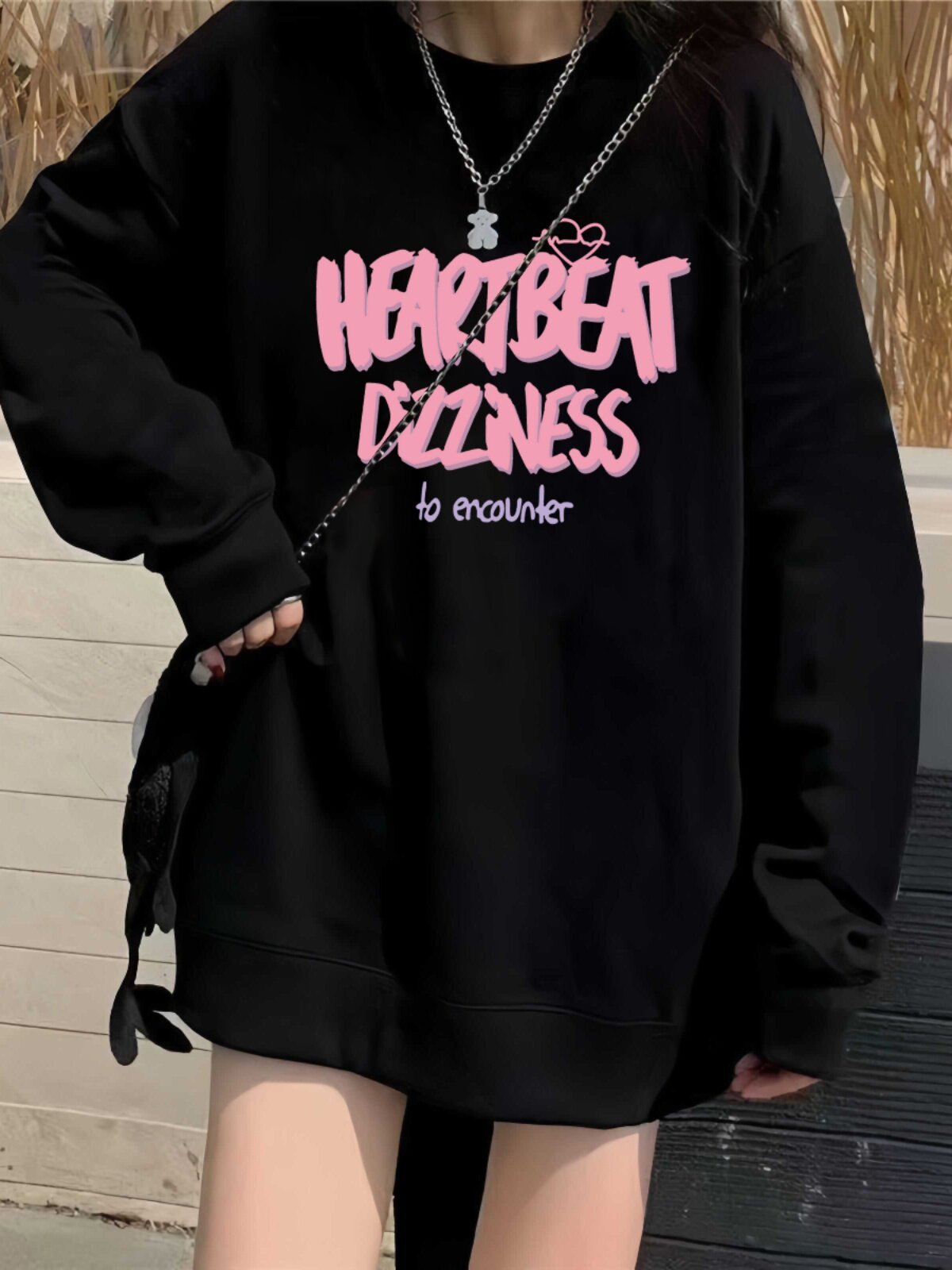 Autumn and Winter Black Loose Round Neck Sweatshirt Women's New 2025 Hit Oversized American Street Style Fleece-Lined Top