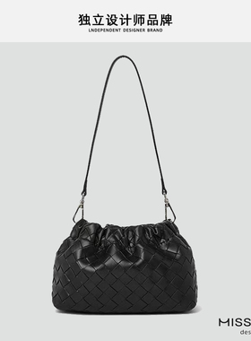 2024新款小众高级感链条编织包头层油蜡牛皮云朵包单肩斜挎手提包