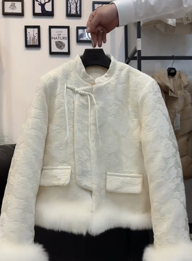 鹅绒服 搭配进口狐狸毛  不支持退换介意勿拍