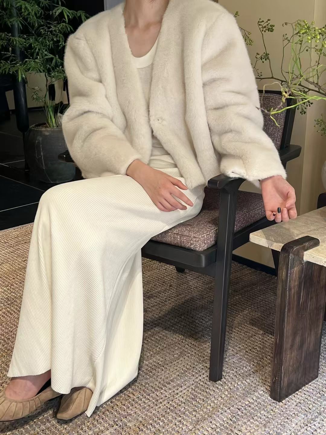 摩登mdeng简约时尚V领环保水貂毛外套女25冬高级感皮毛一体T6583