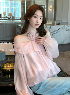 AS OFFICIAL2025新款春日琉光感一字肩花苞小衫(配花朵飘带)26103