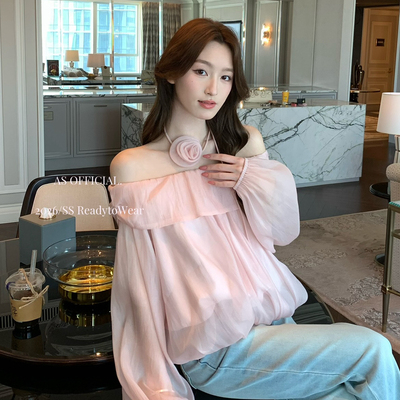 AS OFFICIAL2025新款春日琉光感一字肩花苞小衫(配花朵飘带)26103