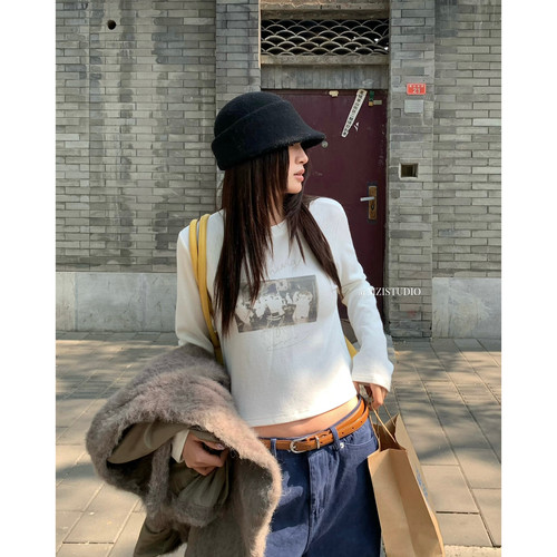 MZI STUDIO-学季美式冬季字母图案印花短款松弛套头长袖T恤13651#