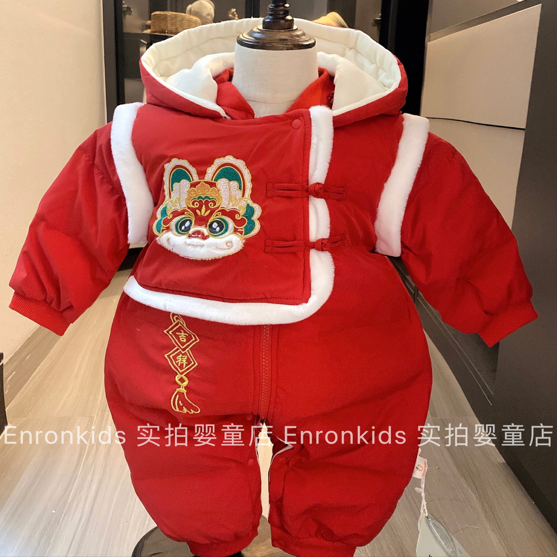 婴儿冬季白鸭绒中式连体衣过年服