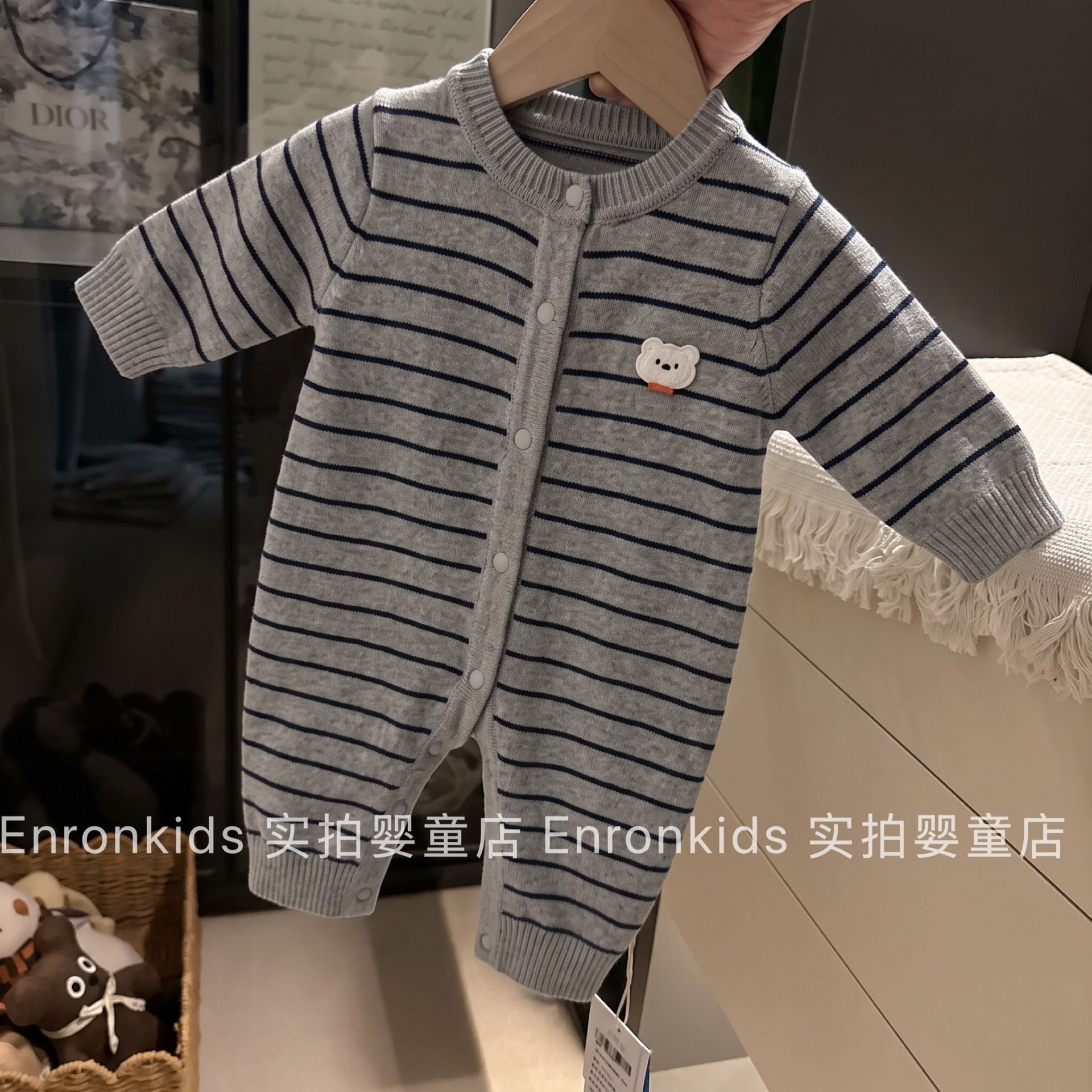 秋冬季新生儿连体衣婴儿针织爬服图片