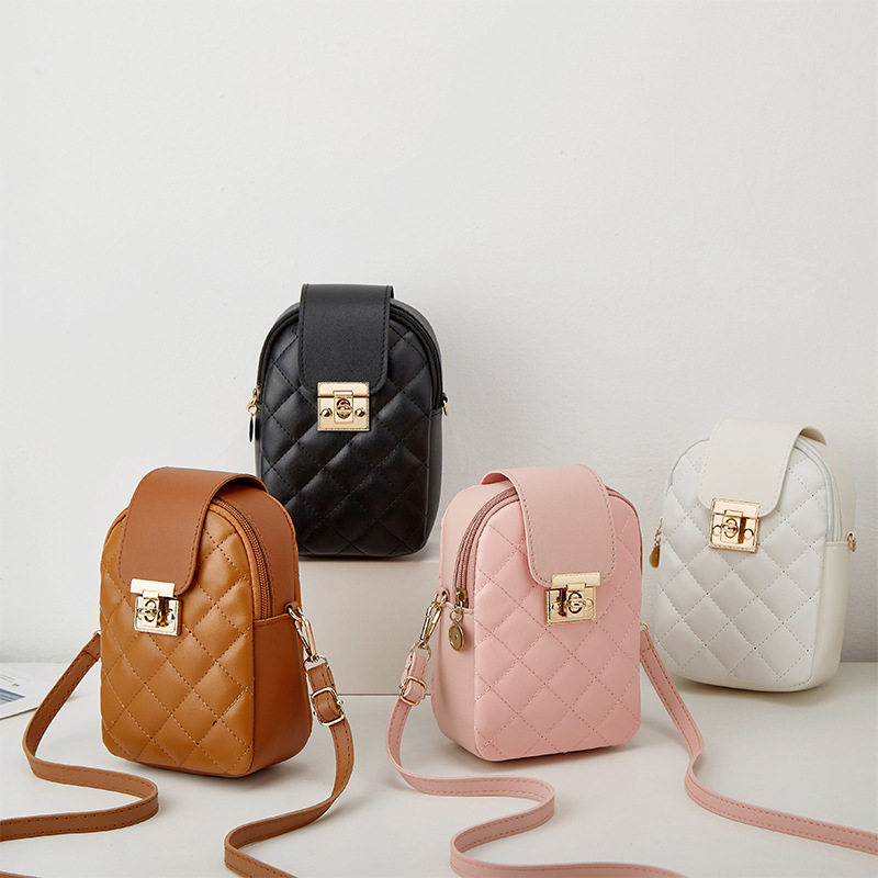 菱格纹小包2023包包女夏简约百搭单肩包便宜travel bag斜挎包