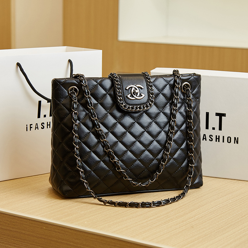 大容量托特包2024春夏新款潮高级感菱格链条包时尚百搭真皮斜挎包