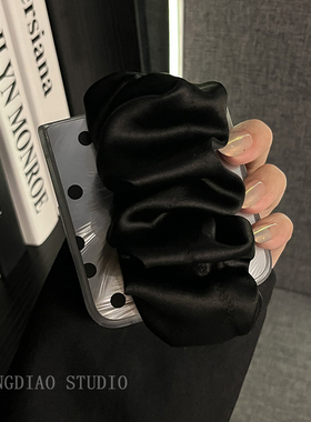 轻调 日韩奢华羽纱黑波点丝巾手腕带适用于小米MIX Flip2手机壳全包新款MIX限量版flip折叠屏翻盖防摔保护套