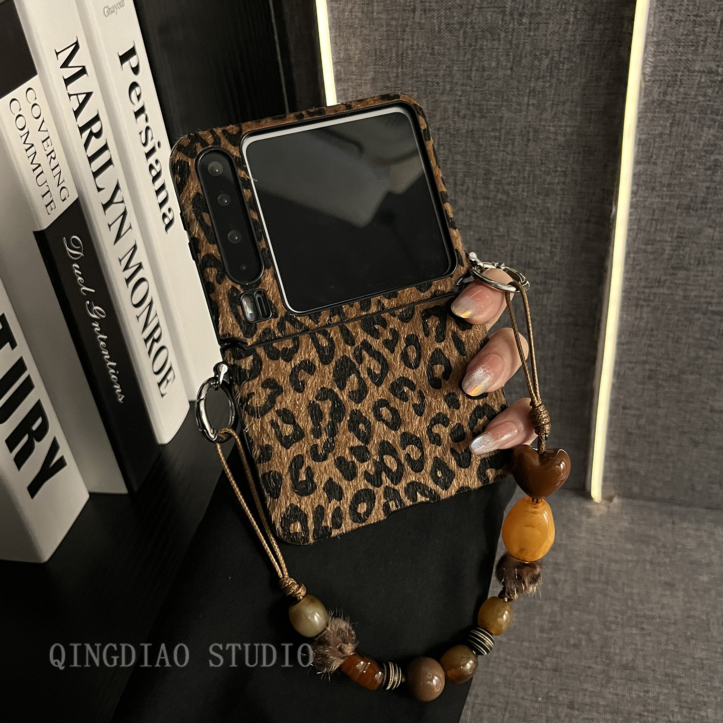 轻调 ins潮酷丝绒棕豹纹琥珀手提链适用于华为Pura X手机壳全包新款purax典藏版折叠屏p50宝盒翻盖防摔保护套,3C数码配件,手机保护套/壳,淘宝优惠券,粉丝福利购,淘宝优惠卷