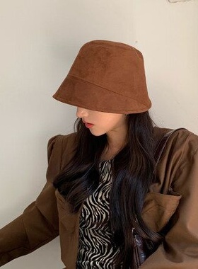 麂皮绒渔夫帽黑色日系复古帽子女款素颜遮脸大头围秋冬显脸小盆帽