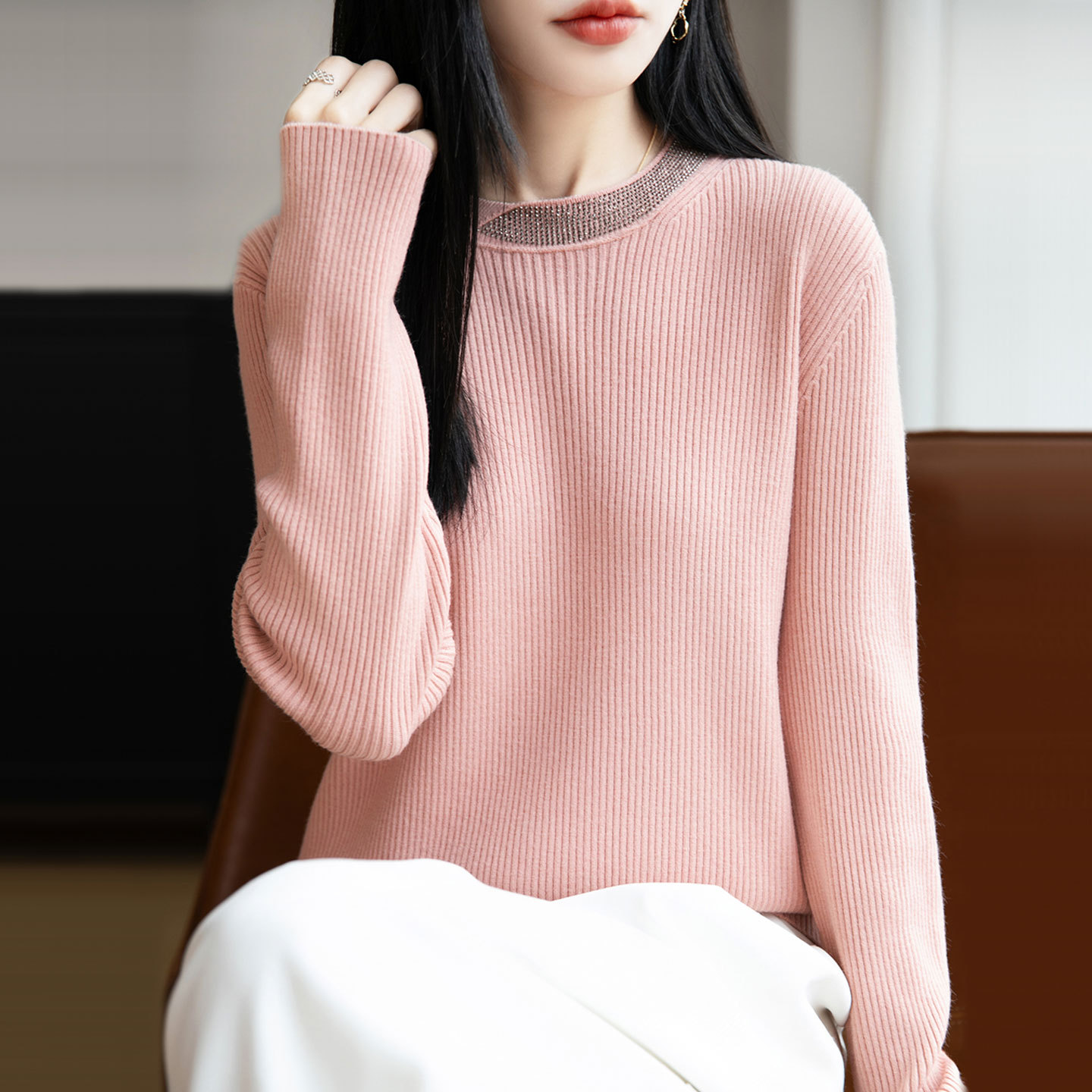 【厂家直供】圆领针织烫钻短款毛衣女春秋新款气质显瘦针织打底衫